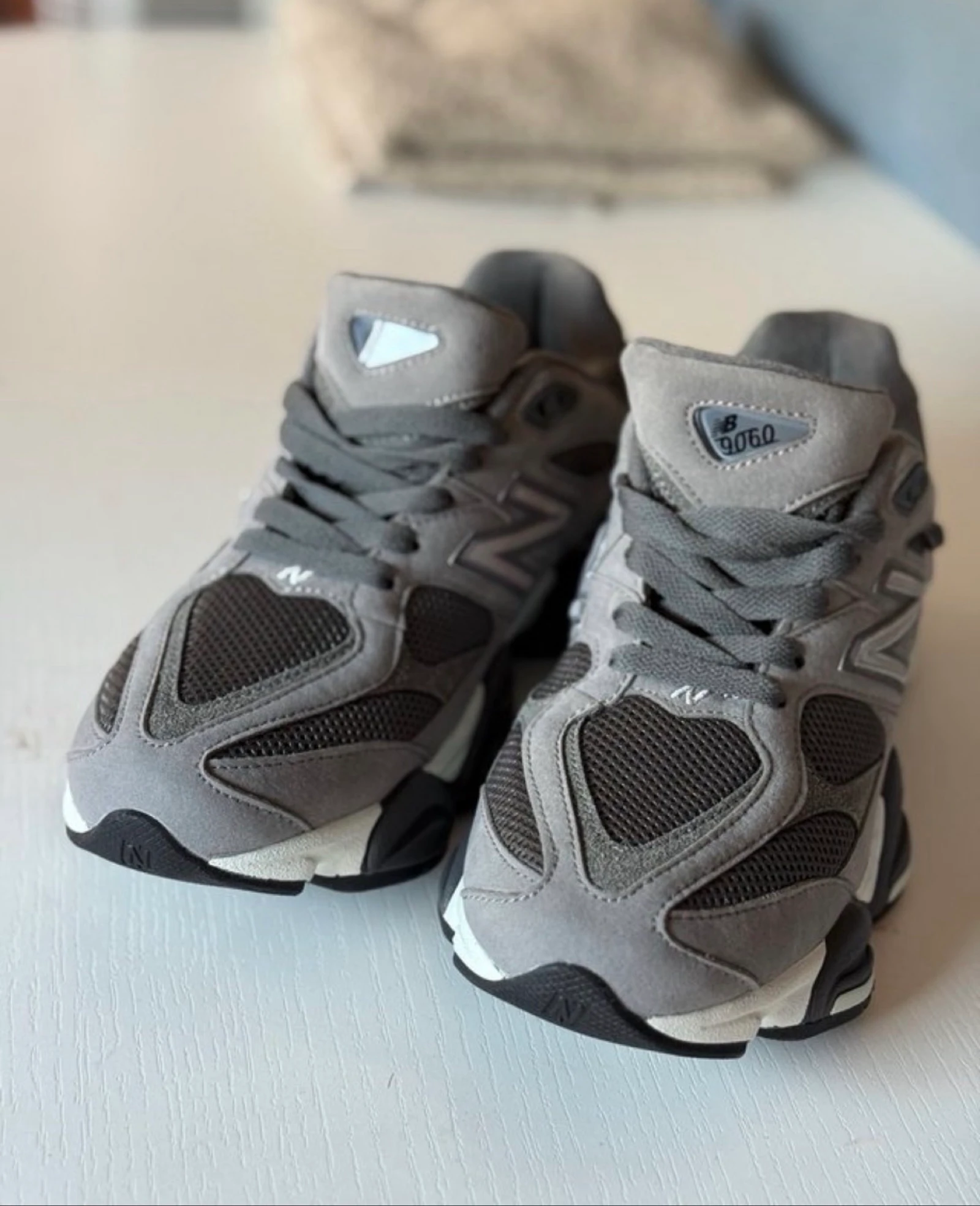 New Balance Gris 9060 – photo 4